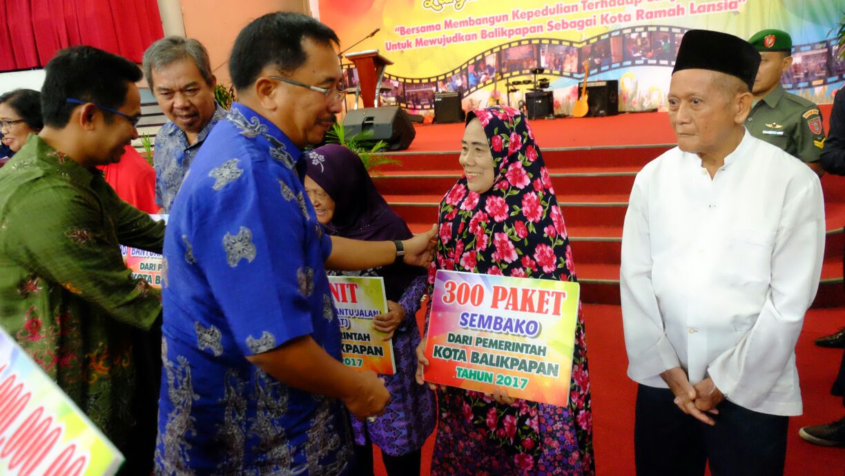 1000 Lansia Meriahkan Peringatan Hari Lansia